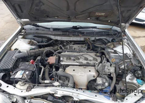 2001 Honda Accord 2.3 Lx from USA, damaged, VIN 1HGCG56491A098359